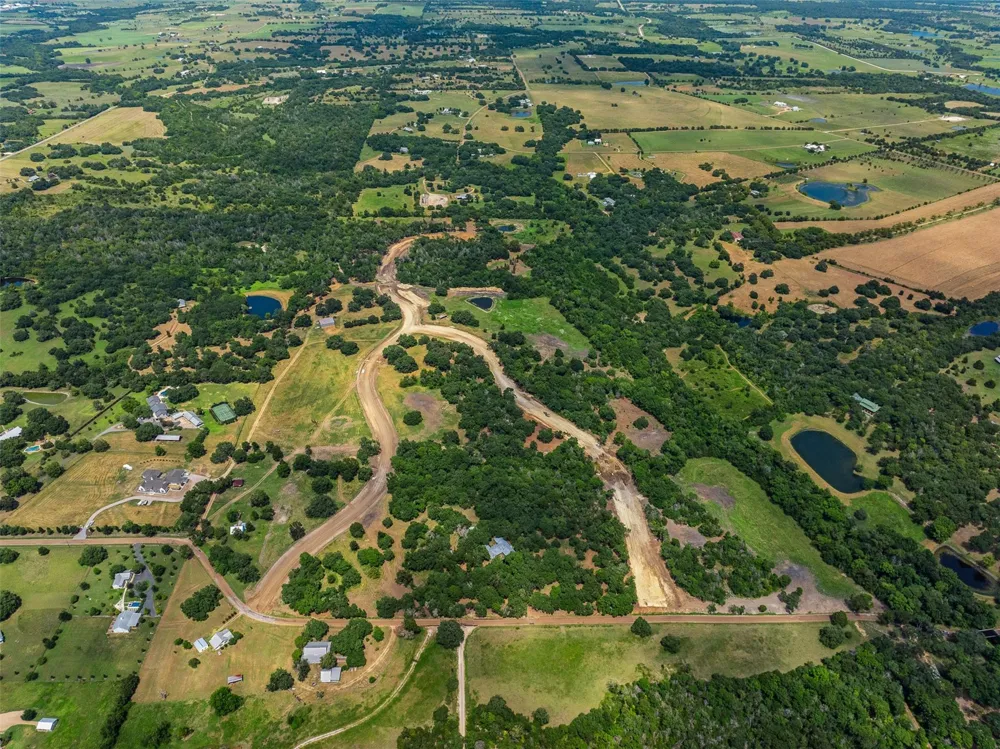 Drake Lane-Lot 4 Round Top, TX 78954
