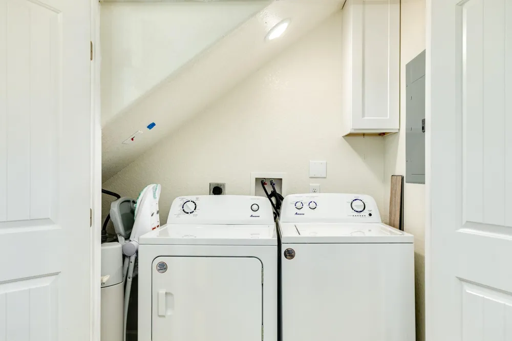 917 Blue Water Hwy Surfside Beach, TX 77541