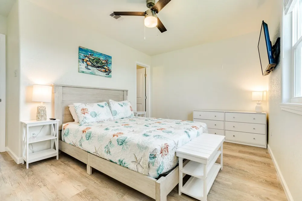 917 Blue Water Hwy Surfside Beach, TX 77541