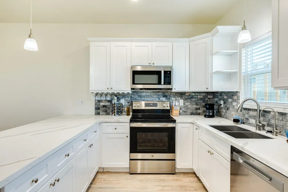 917 Blue Water Hwy Surfside Beach, TX 77541