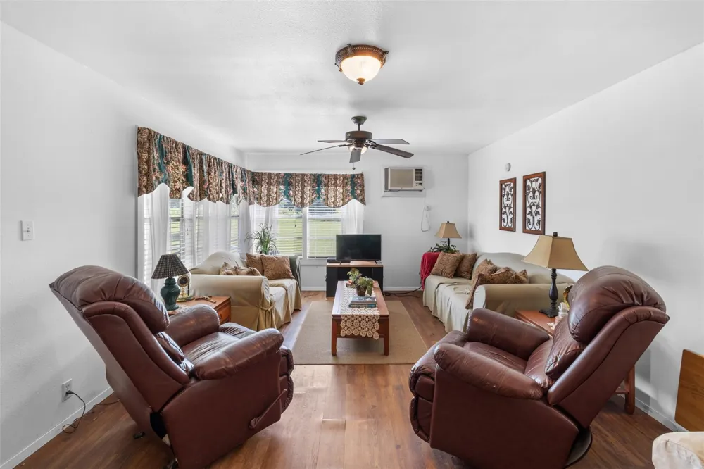 1619 S State Highway 237 Round Top, TX 78954
