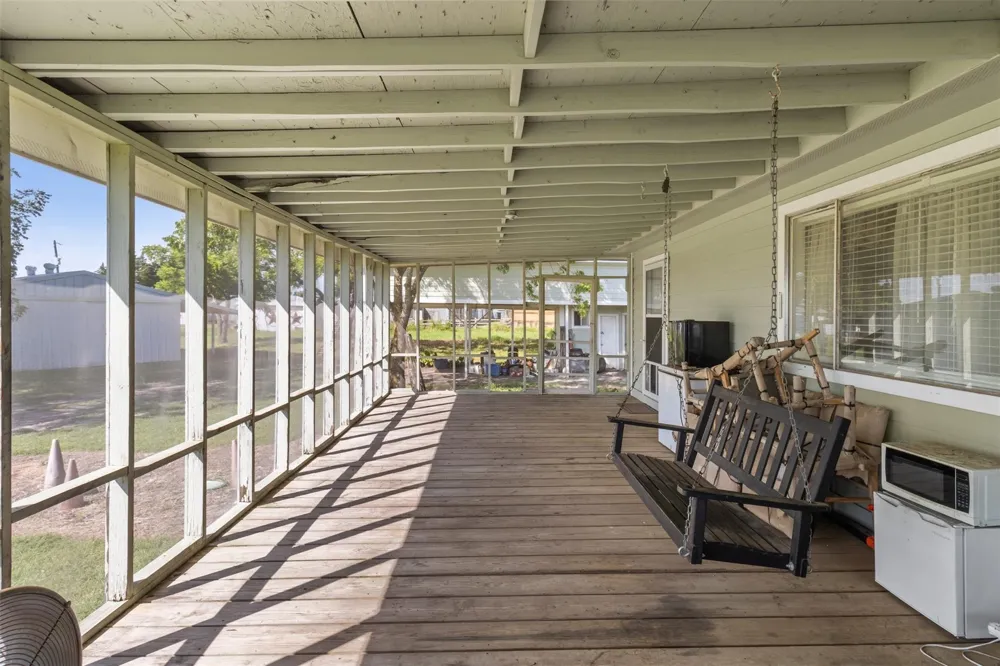 1619 S State Highway 237 Round Top, TX 78954