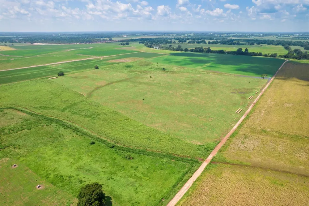 County Road 327 Navasota, TX 77868