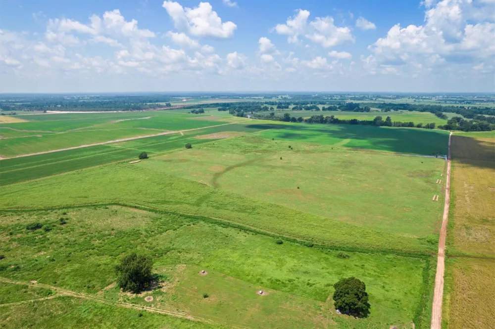 County Road 327 Navasota, TX 77868