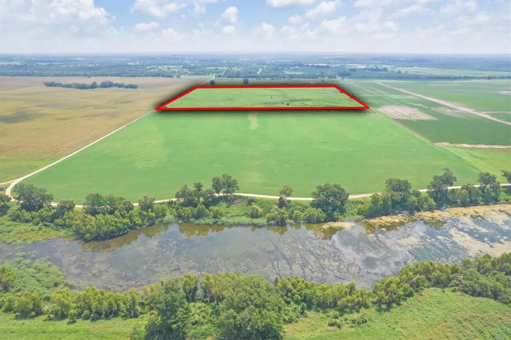 County Road 327 Navasota, TX 77868