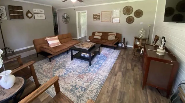 9743 Westbend Orange, TX 77632