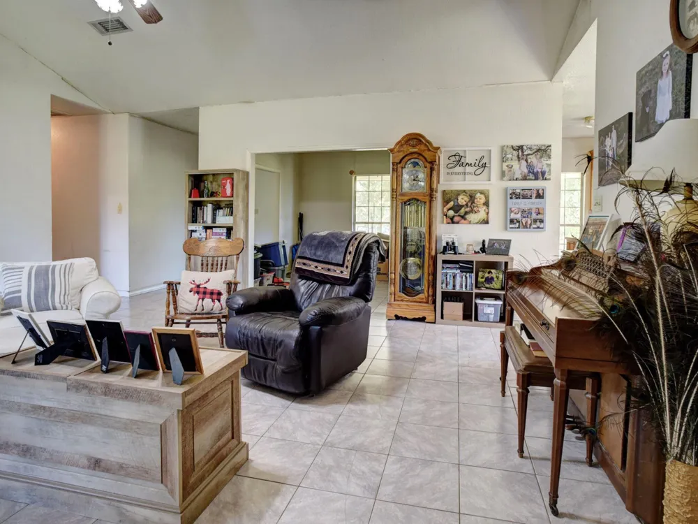 294 Lois Lane Paige, TX 78659
