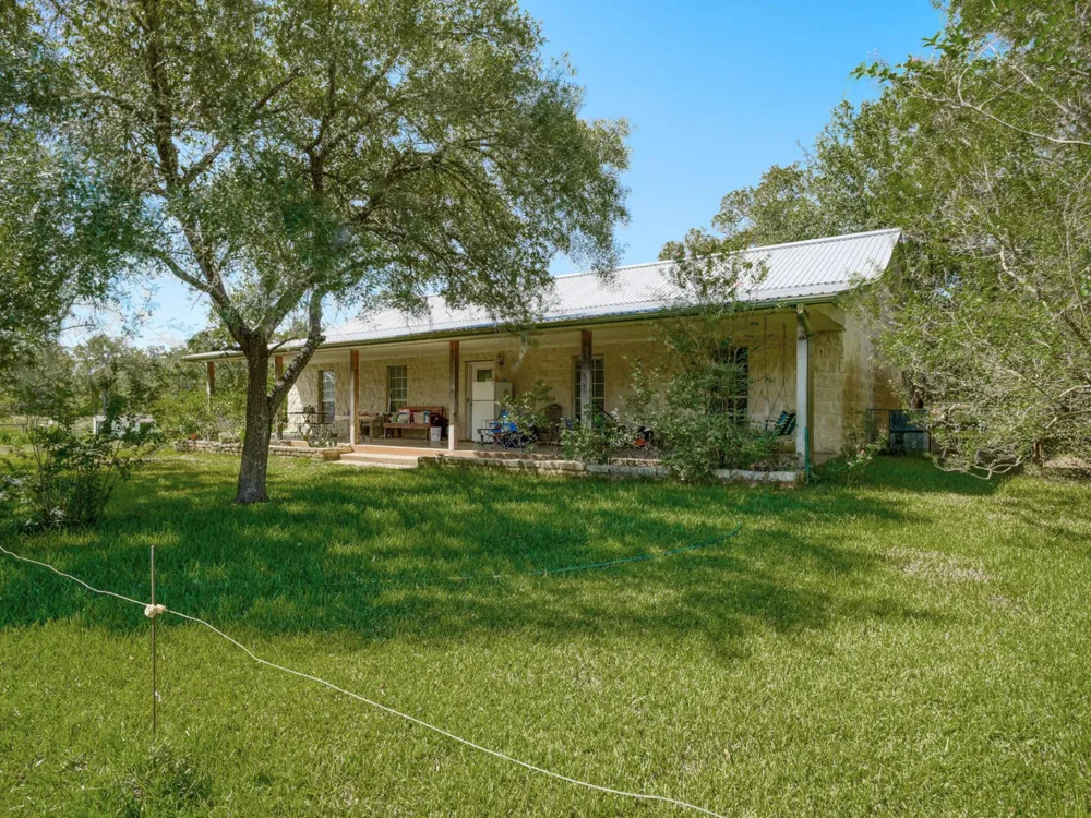 294 Lois Lane Paige, TX 78659