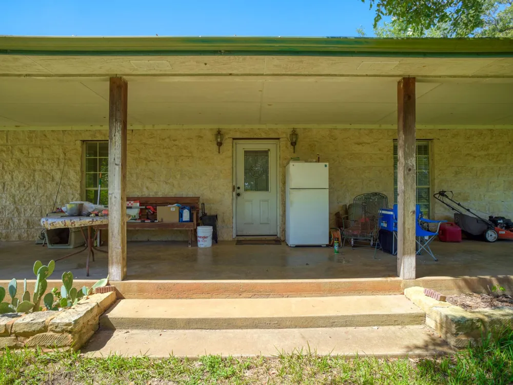 294 Lois Lane Paige, TX 78659
