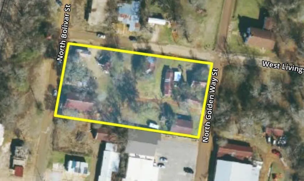 110 Bolivar St San Augustine, TX 75972