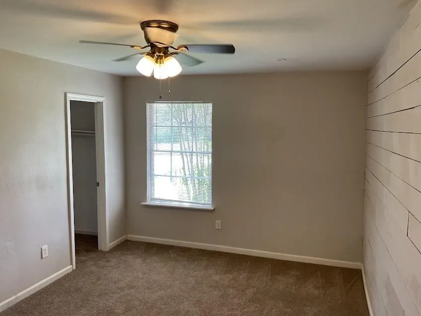 406 Wisteria Street Richwood, TX 77531