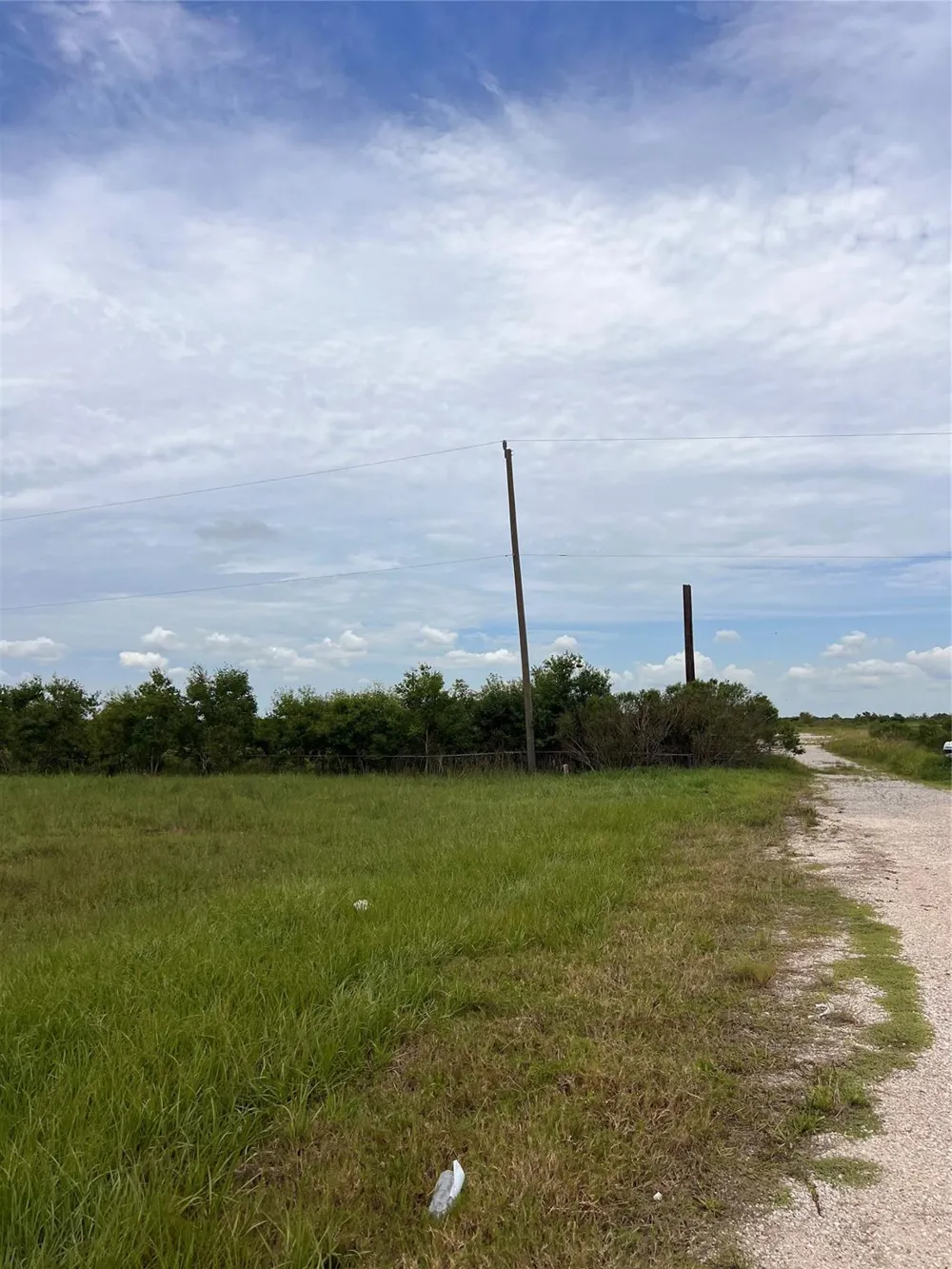 27250 Fm 2004 Angleton, TX 77515