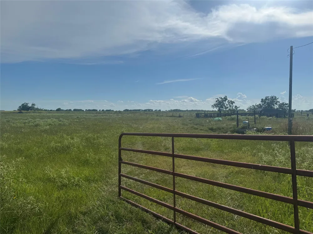 County Road 316 El Campo, TX 77437