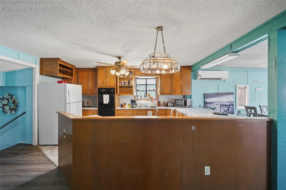 4258 Fm 2031 Beach Road Matagorda, TX 77457