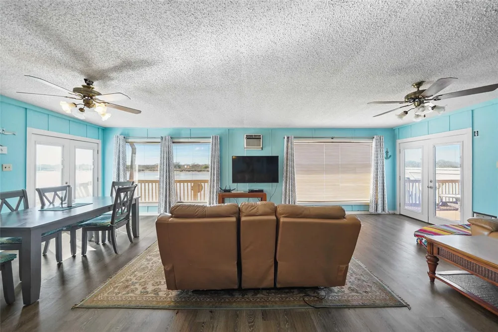 4258 Fm 2031 Beach Road Matagorda, TX 77457