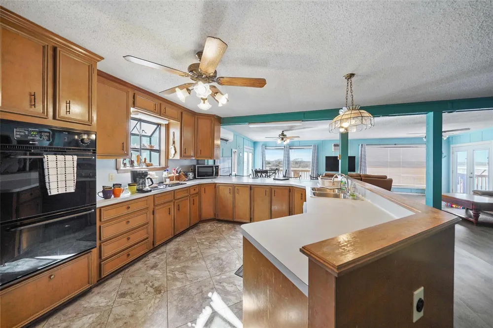 4258 Fm 2031 Beach Road Matagorda, TX 77457