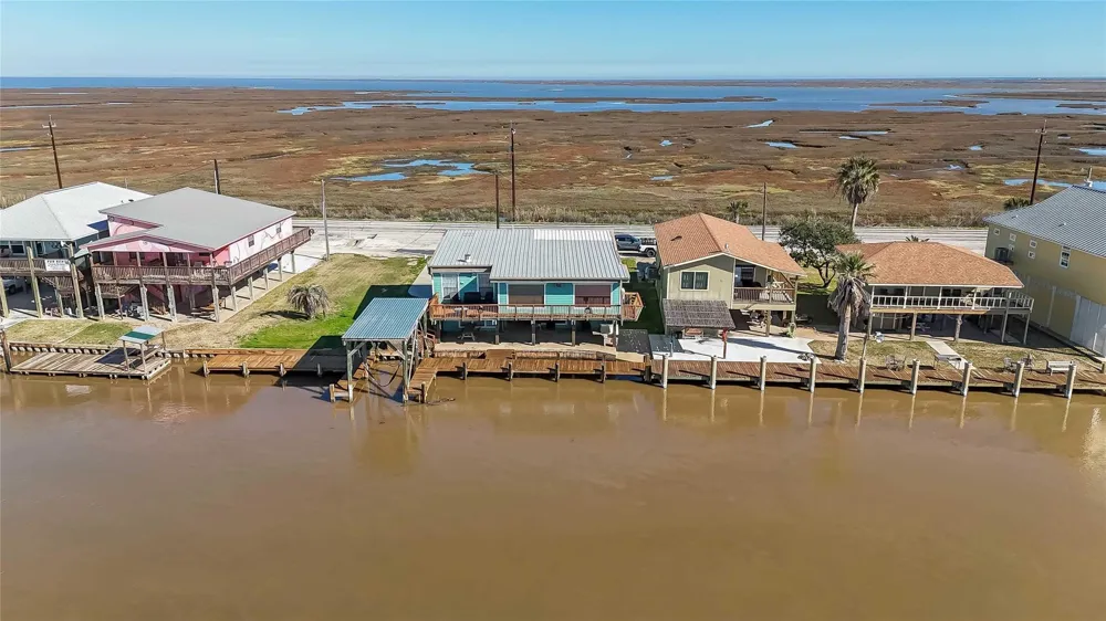 4258 Fm 2031 Beach Road Matagorda, TX 77457