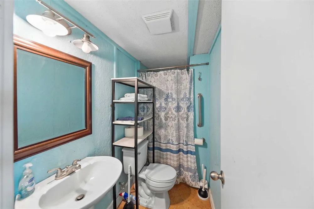4258 Fm 2031 Beach Road Matagorda, TX 77457