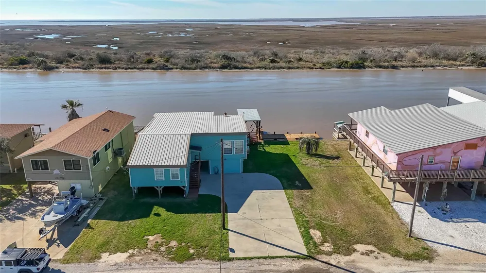 4258 Fm 2031 Beach Road Matagorda, TX 77457