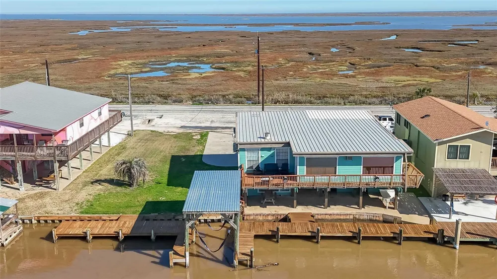 4258 Fm 2031 Beach Road Matagorda, TX 77457