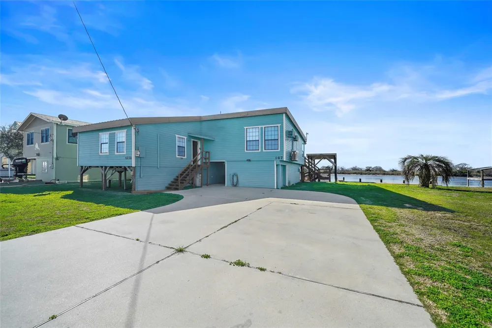 4258 Fm 2031 Beach Road Matagorda, TX 77457