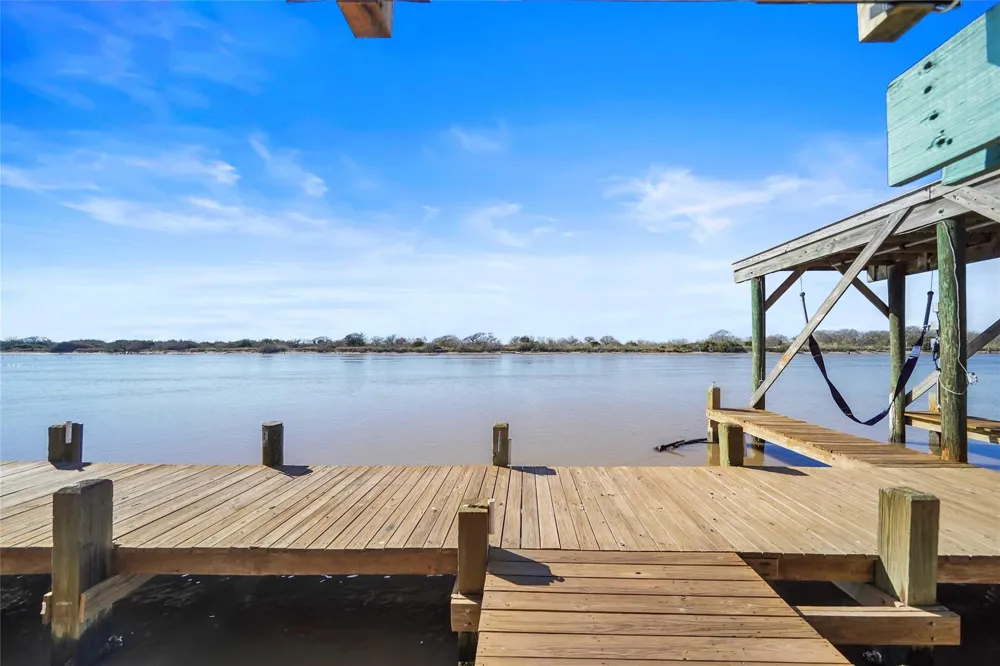 4258 Fm 2031 Beach Road Matagorda, TX 77457