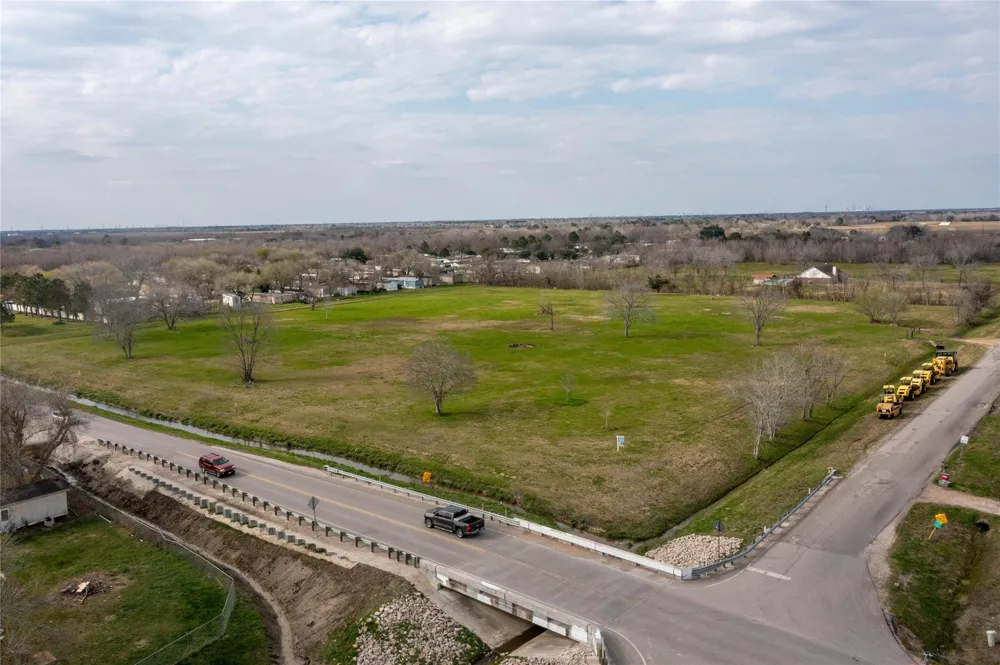 County Road 175 Pearland, TX 77584