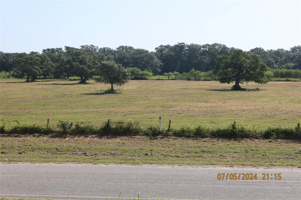 1046 Railhead Road Columbus, TX 78934