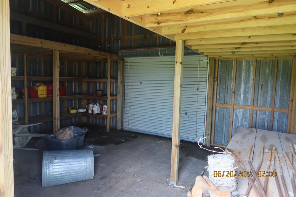 1046 Railhead Road Columbus, TX 78934