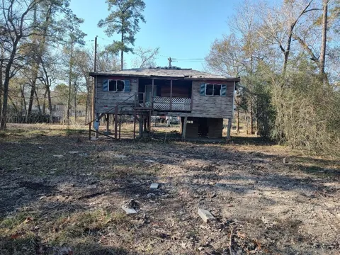 1303 Deepwood Drive