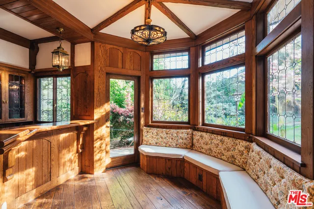 1509 STONE CANYON ROAD Bel Air, CA 90077