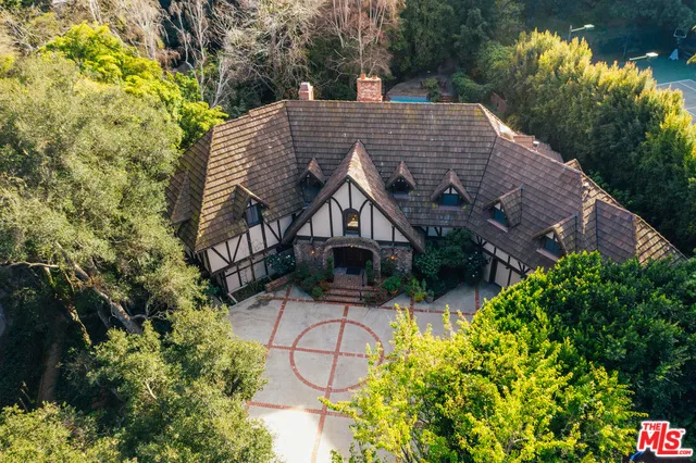 1509 STONE CANYON ROAD Bel Air, CA 90077