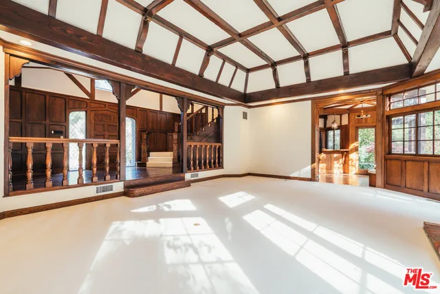 1509 STONE CANYON ROAD Bel Air, CA 90077