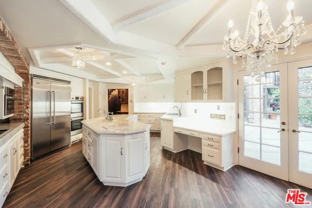 1509 STONE CANYON ROAD Bel Air, CA 90077