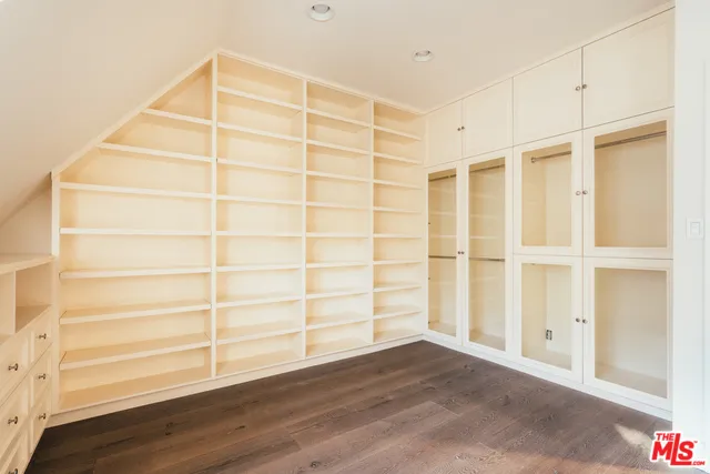 1509 STONE CANYON ROAD Bel Air, CA 90077