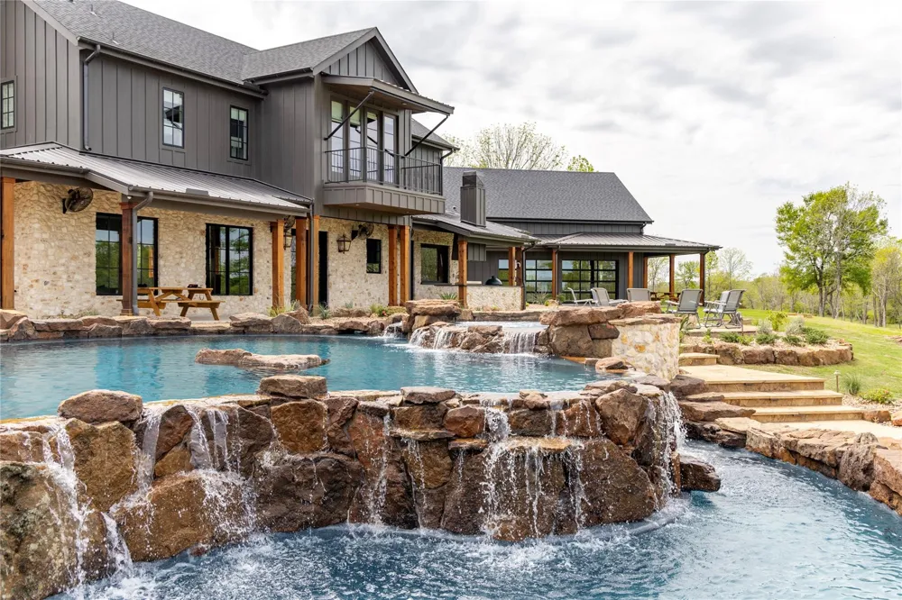 5925 Old Three Hundred Drive Washington, TX 77880
