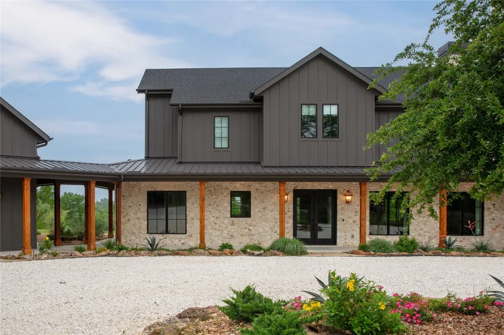 5925 Old Three Hundred Drive Washington, TX 77880