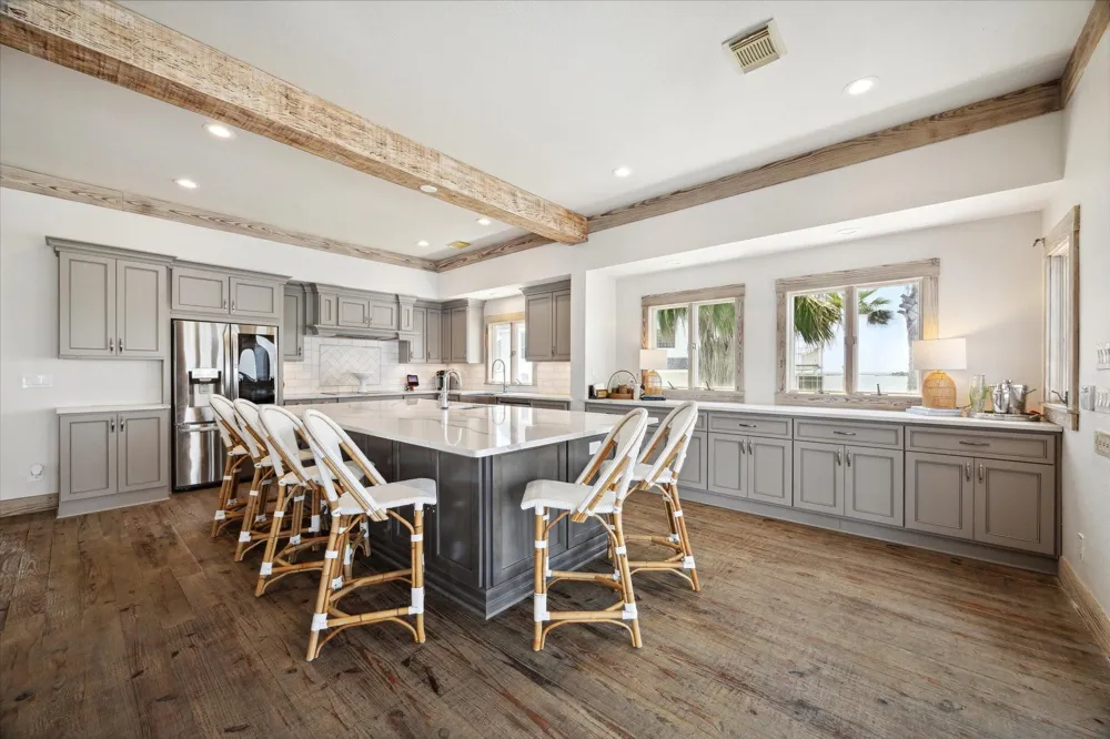 139 Isles End Road Tiki Island, TX 77554