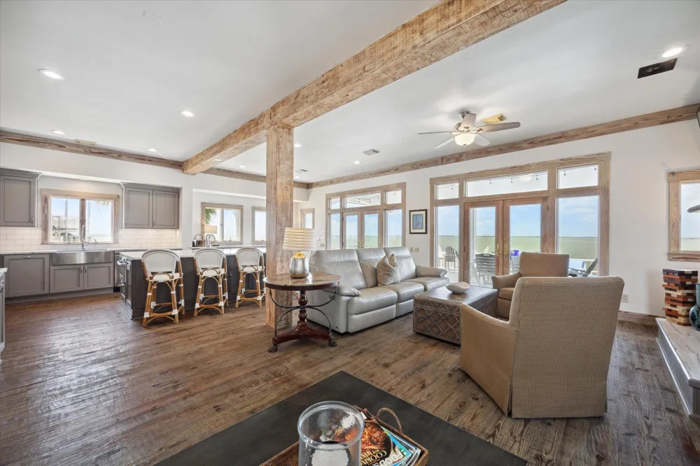 139 Isles End Road Tiki Island, TX 77554