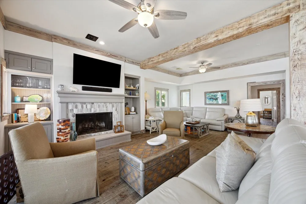 139 Isles End Road Tiki Island, TX 77554