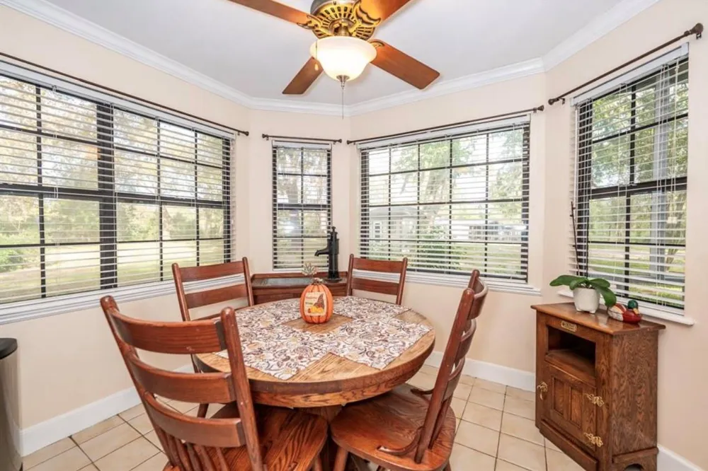 464 River Road Angleton, TX 77515
