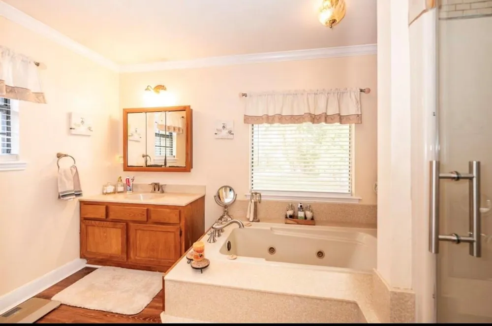 464 River Road Angleton, TX 77515