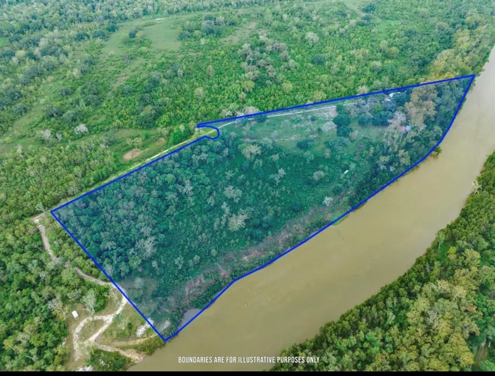 464 River Road Angleton, TX 77515