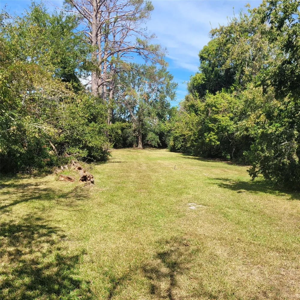 1018 E Meyer Road Seabrook, TX 77586