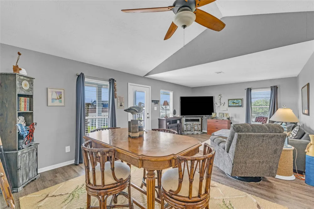 966 Mr G Crystal Beach, TX 77560