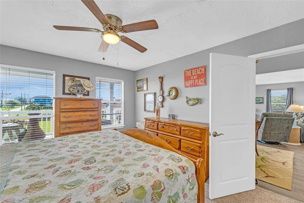 966 Mr G Crystal Beach, TX 77560