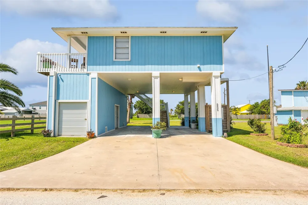 966 Mr G Crystal Beach, TX 77560