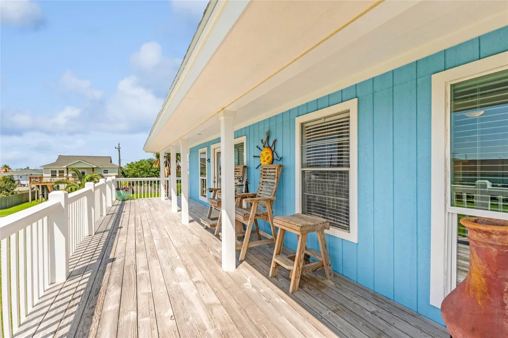 966 Mr G Crystal Beach, TX 77560