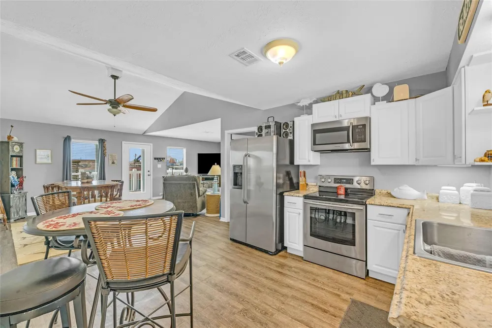 966 Mr G Crystal Beach, TX 77560