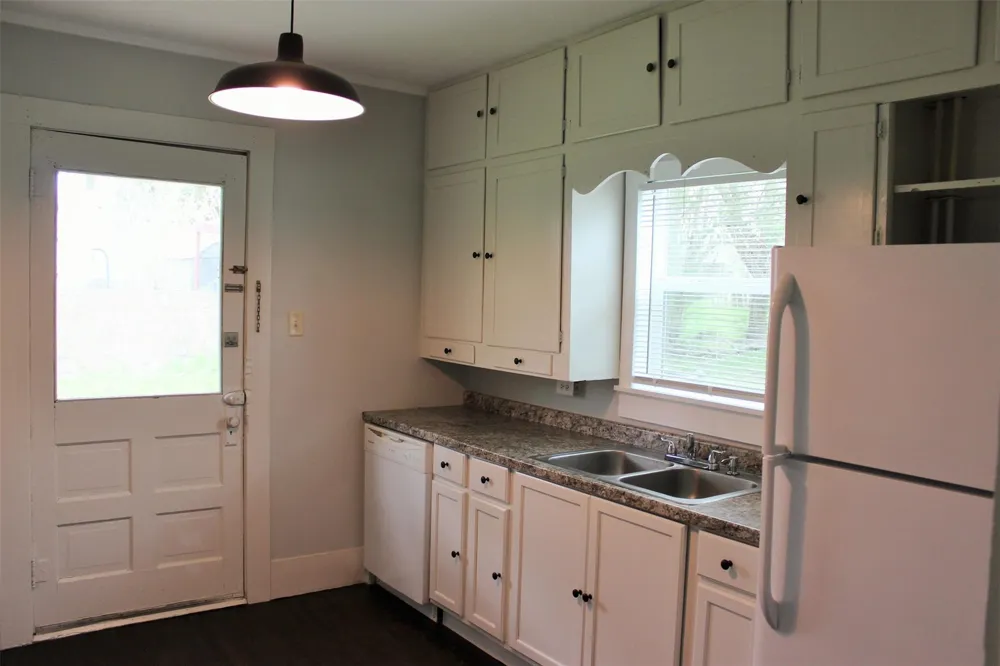 1003 Park Street Brenham, TX 77833